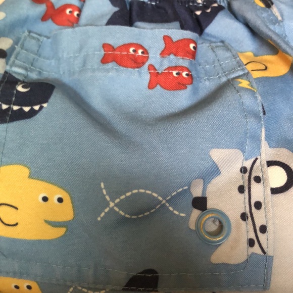 Gymboree boys shark swim trunks size 2T - Picture 7 of 7
